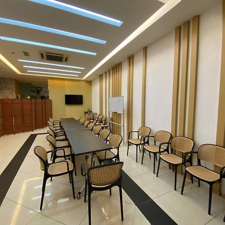 Bangi Business Hotel Kampong Sungai Ramal Dalam Exterior foto