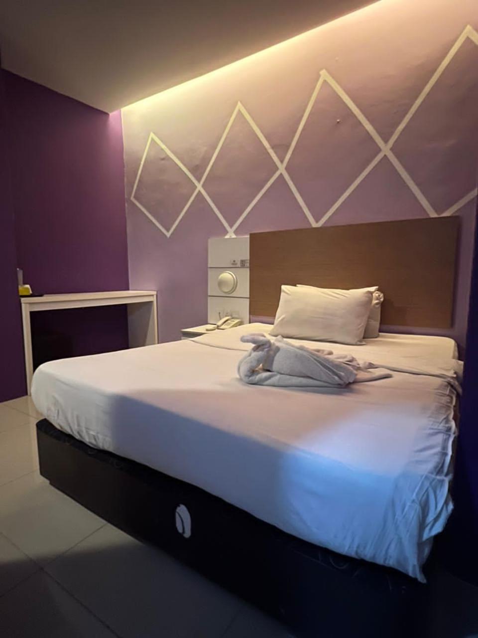 Bangi Business Hotel Kampong Sungai Ramal Dalam Exterior foto