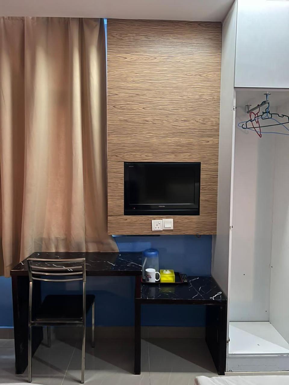 Bangi Business Hotel Kampong Sungai Ramal Dalam Exterior foto