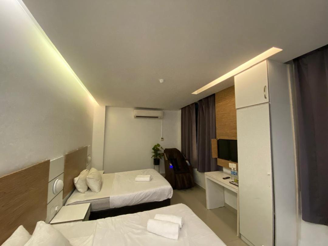 Bangi Business Hotel Kampong Sungai Ramal Dalam Exterior foto